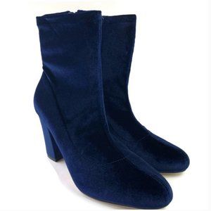 Madden Girl Fantaysa Velvet Bootie (Navy)
